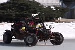 Buggy auf einem gefrorenen See Buggy auf einem gefrorenen See