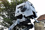 5 Meter großer Star Wars Roboter