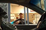 Skelett im Drive-Thru