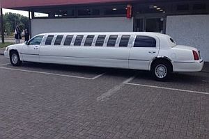 10 Meter lange Stretch-Limousine