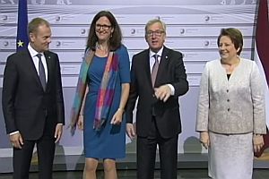 Jean-Claude Juncker angetrunken bei Pressetermin