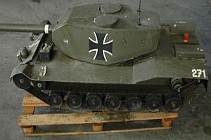 Ein ferngesteuerter Sexpanzer