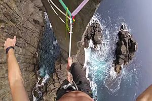 Slackline the Moai Tower