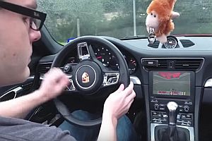 Doom in einem Porsche 911