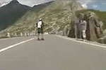 Extreme Downhill mit Rollerblades