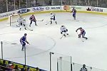 Eishockey-Schläger verhindert Tor